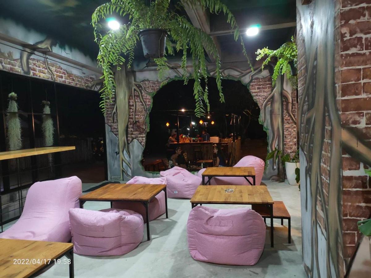 Save Hostel Тау Экстерьер фото